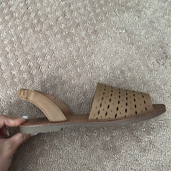 BNIB! SO Cognac Slingback Sandals - Picture 3 of 5